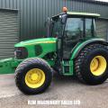 John Deere 5620 SOLD