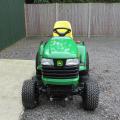 John Deere X748 SOLD