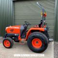 *SOLD* Kubota STV32