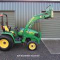 John Deere 3320 SOLD