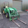 John Deere 3320 SOLD