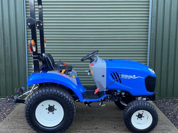 *SOLD* New Holland Boomer 25