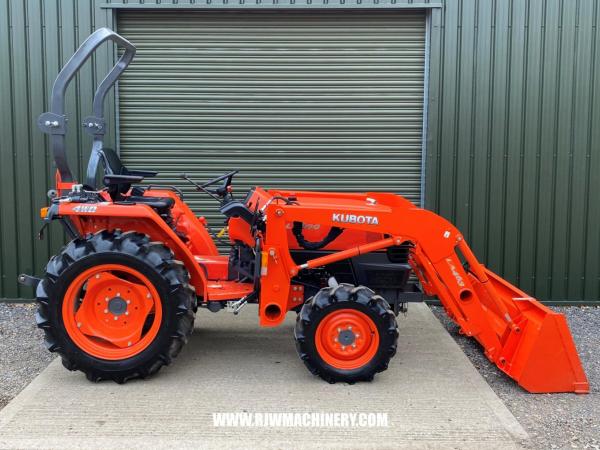 *SOLD* Kubota L3200