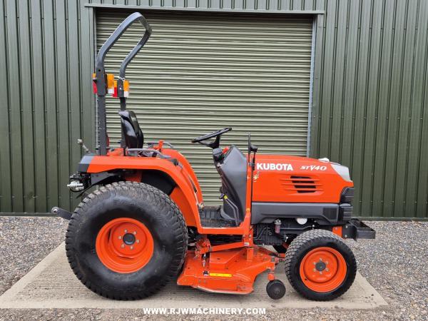 *SOLD* Kubota STV40