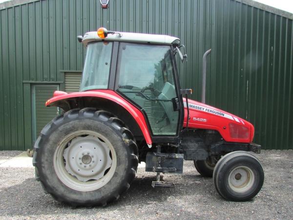 Massey Ferguson 5425 ** SOLD **