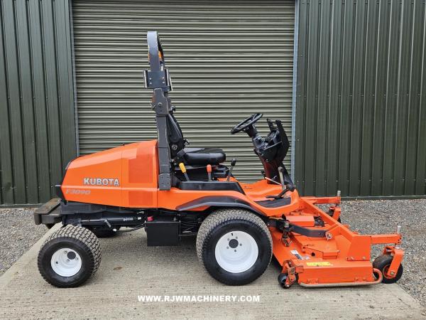 *SOLD* Kubota F3090