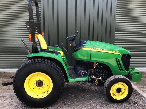 John Deere 3520 SOLD