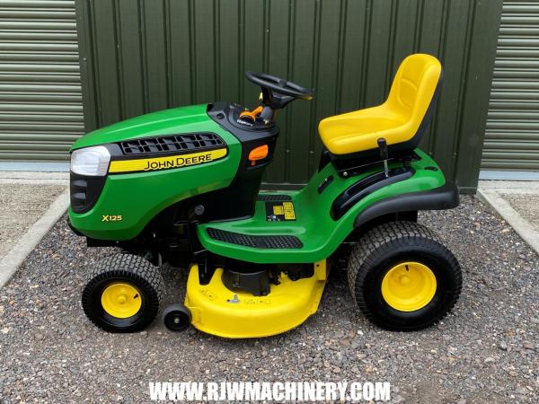 John Deere X125 SOLD